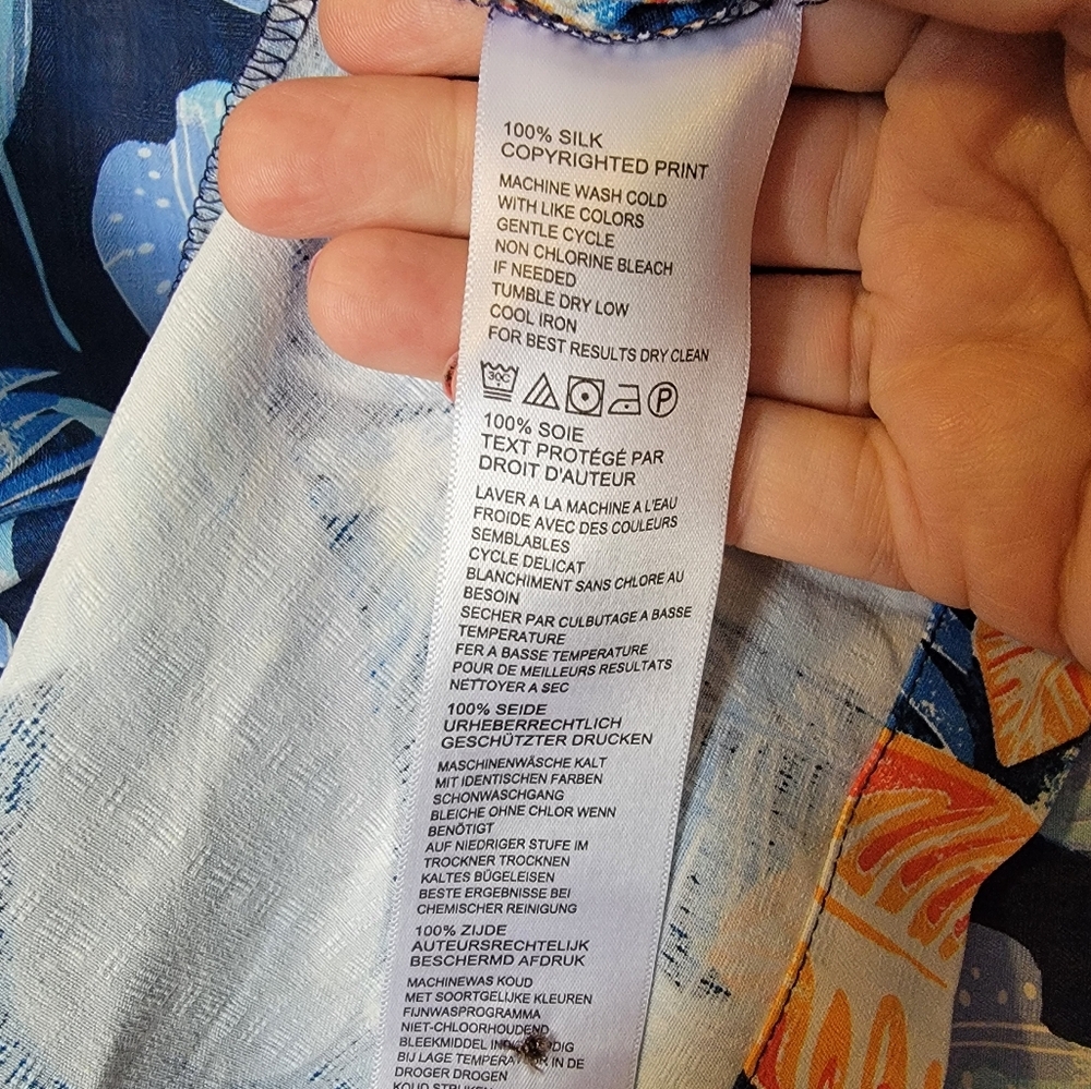 Tommy Bahama Tropical Pattern Button Down 100% Si… - image 4